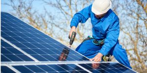 Installation Maintenance Panneaux Solaires Photovoltaïques à Virac
